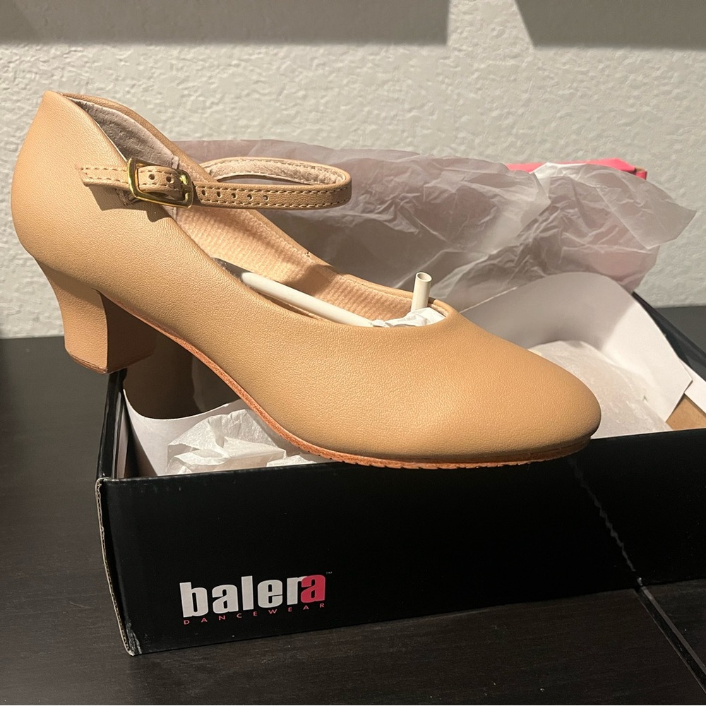 Brand New Character Dance Shoe - Color Caramel